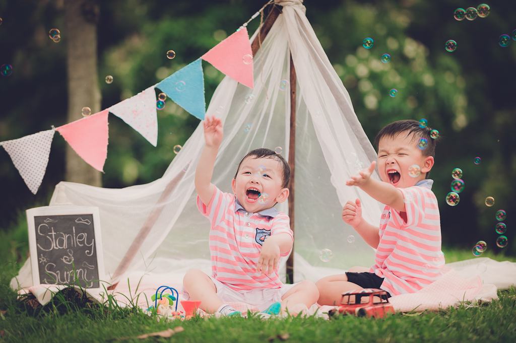 Stanley & Sunny Outdoor Family Album